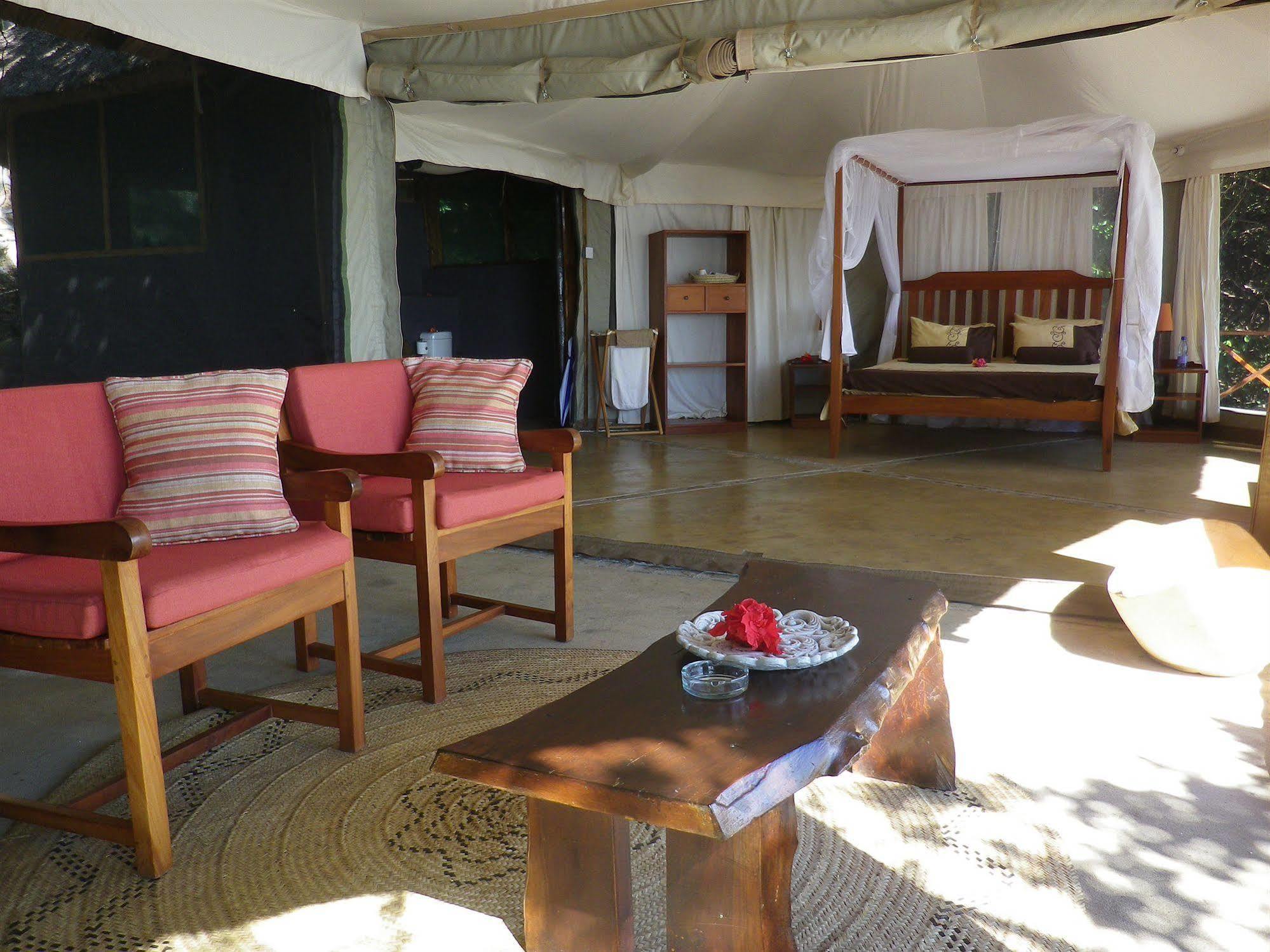 Blue Zebra Island Lodge Senga Exterior foto